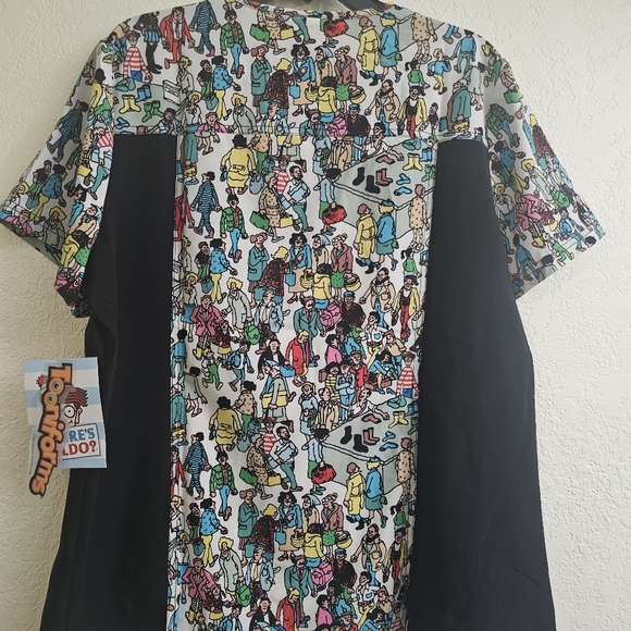 Where's Waldo Colorful Graphic Scrub Top XL NWT - Picture 5 of 7